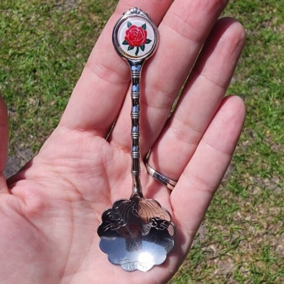 Vintage Scalloped Spoon Red rose Miniature Collectible spoon "RARE Scalloped" - Picture 2 of 11
